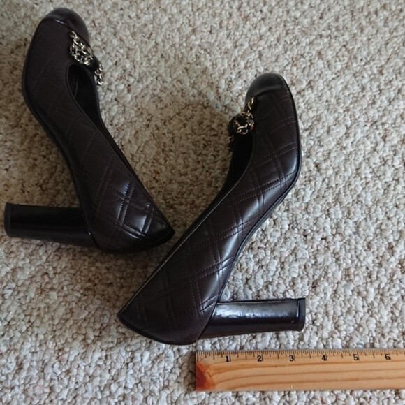 Stuart Weitzman brown Quilted Pumps With Bow size 8.5M - Picture 9 of 11